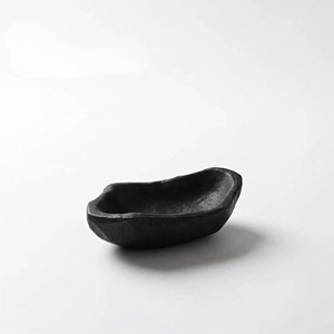 Elegante Plato de Madera Negra para Servir Bocadillos, Frutos Secos y Aperitivos, Presentación de Alimentos con Estilo y Uso en Restaurantes, de la India - Product Image 2