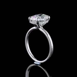 Bague de fiançailles personnalisée en or blanc 14 carats, certifiée IGI, avec un diamant de 3 carats de taille coussin allongée, solitaire à 4 griffes - Product Image 3