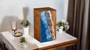 Urna de madera de resina oceánica personalizada, caja de cremación de palisandro indio, urna hecha a mano. - Product Image 3