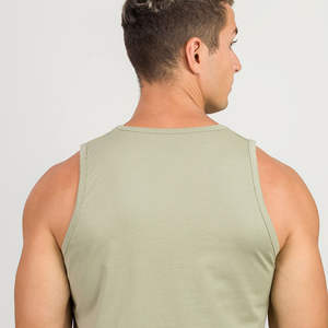 Nouveaux débardeurs de sport pour hommes, écologiques, à séchage rapide, col rond, 100% coton, respirants, personnalisables, vente en gros, fabriqués au Pakistan - Product Image 5