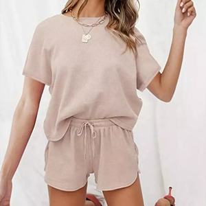 Conjunto Deportivo para Mujer 2021, Camiseta y Pantalones Cortos de Cintura Media, Tejido de Punto Bordado con Logotipo Personalizable, para Gimnasio, Venta al Por Mayor - Product Image 2