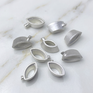 Base de montura marquesa de plata reciclada hecha a mano con parte trasera abierta para gemas sueltas, para proveedor de joyería artesanal - Product Image 3