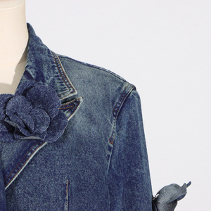 Nueva Chaqueta Vaquera de Moda Urbana con Decoración Floral Tridimensional y Detalles Desgastados para Mujer - Product Image 6