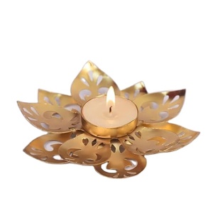 Lámpara de aceite de latón Diya, soporte de luz de té de latón decorativo exquisito, lámpara Puja sagrada, luz Diwali perfecta, soporte de luz de té de latón - Product Image 1