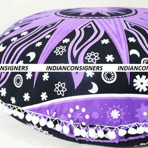 ปลอกหมอนอิงปูพื้นลายผ้าฝ้ายไหมพรม ขนาด 32 นิ้ว หลายสี ของตกแต่งบ้าน ทำด้วยมือโดยผู้ผลิตชาวอินเดีย - Product Image 2