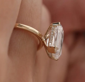 Bague en diamant Ashoka cultivé en laboratoire en or 18 carats, solitaire, pour fiançailles et mariage, pour femme, diamants remplis certifiés IGI - Product Image 4