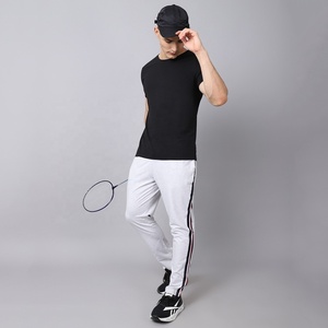 Joggers blancos para hombre, pantalones de chándal deportivos informales ajustados con rayas laterales negras, pantalones ligeros de calle al por mayor para entrenamiento - Product Image 4