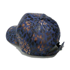 หมวกทรงทรัคเกอร์แบบเมทัลลิกสำหรับทุกเพศ ผ้าทั่วไป ปรับขนาดได้ ใช้ได้ทุกฤดู หมวกฮิปฮอปสะท้อนแสงสีรุ้งแบบโฮโลแกรมเมทัลลิก - Product Image 5