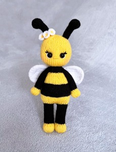 Peluche de Abeja con Alas Rayadas en Amarillo y Negro, Relleno de Algodón PP Suave, de 31cm-50cm, Unisex para Niños de 2 a 4 Años - Product Image 5