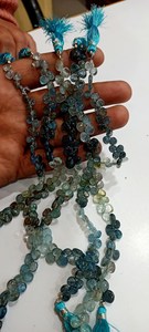 Perles bleues en forme de cœur en aquamarine, vendues par brin de 9 pouces de long - Product Image 4