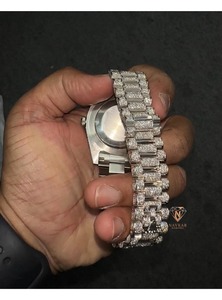 Reloj de Plata de Ley VVS con Incrustaciones de Diamantes Moissanite, Joyería Hip Hop para Hombre y Mujer, Disponible para la Venta - Product Image 5