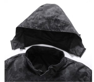 Chaqueta Cortavientos Impermeable con Capucha Personalizada OEM, Ligera para Hombre - Product Image 5