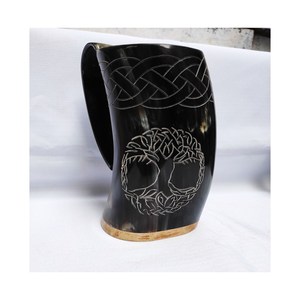 Jarra de cuerno artesanal de la cultura vikinga, jarra de cuerno vikinga hecha en India, cuerno natural para beber hidromiel y cerveza. - Product Image 1