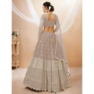 Fascinante gris lentejuelas Georgette recepción desgaste Lehenga Choli - Product Image 3