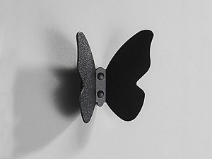 Crochet mural simple en métal en forme de papillon, accent décoratif mural parfait pour accrocher des foulards, des casquettes, des tabliers et des accessoires légers - Product Image 3