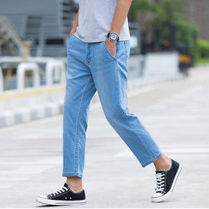 Jeans en denim délavé personnalisé pour hommes, coupe droite en coton bleu clair, vente en gros, provenant du Pakistan - Product Image 2