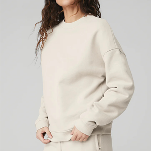 Sudadera de cuello redondo para mujer, de forro polar suave premium, transpirable, con lavado ácido, estilo urbano, elegante, personalizada con transferencia térmica, para invierno. - Product Image 1