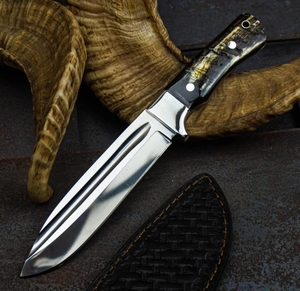 Couteau de chasse LEGACY BLADES de qualité supérieure en acier à haute teneur en carbone, lame fixe à pointe tombante, avec manche en corne et étui en cuir - Product Image 1