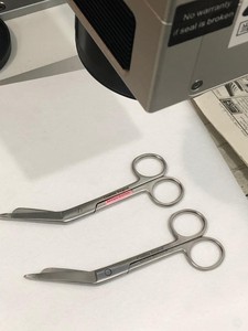 Tijeras médicas de bajo precio al por mayor con asas de colores Clip de vendaje de enfermera Lister directo del proveedor de fábrica - Product Image 6