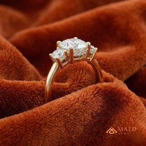 Bague en argent plaqué or avec moissanite taille ovale pour femme – Bijou étincelant de luxe pour fiançailles, mariage, anniversaire et soirée - Product Image 5