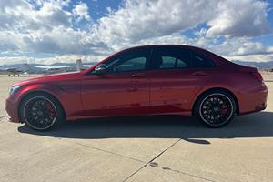 Mercedes-AMG C-63 S Sedán 2021 - Product Image 3