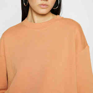 ผลิตเสื้อสเวตเชิ้ตผู้หญิงสีพื้น พิมพ์โลโก้ตามสั่ง เสื้อสเวตเชิ้ตผู้หญิงลำลอง ขายส่ง เสื้อสเวตเชิ้ตผู้หญิงใส่สบาย - Product Image 3