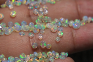 Perles d'opale naturelle éthiopienne de qualité AAA, pierre de naissance d'octobre, perles rondelles lisses avec jeu de couleurs pour la fabrication de bijoux - Product Image 4