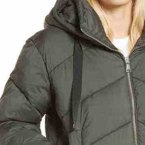 Veste d'hiver matelassée à capuche pour femme, personnalisée, chaude, oversize, résistante à l'eau, courte, style doudoune, vente en gros - Product Image 5