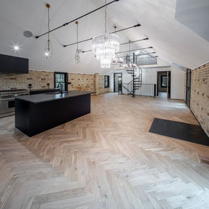 Parquet en bois massif à chevrons 15 mm en chêne blanc brossé, bloc d'ingénierie pour cuisine - Product Image 4
