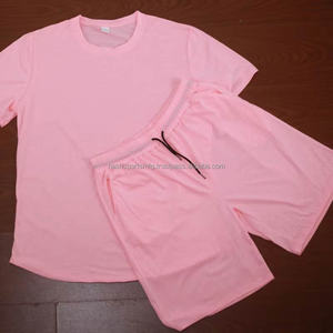 Conjunto de Camiseta y Pantalones Cortos Lisos de Color Sólido con Logotipo Personalizado al por Mayor de Fábrica - Product Image 4