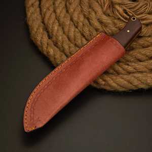 Cuchillo de Hoja Fija Personalizado con Espina Dentada – Cuchillo de Supervivencia para Caza al Aire Libre con Mango de Madera de Palisandro Premium y Funda - Product Image 6