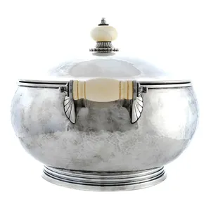 Cacerola Clásica Premium de Acero Inoxidable |   Diseño elegante, duradero y aislado para servir en la mesa - Product Image 3