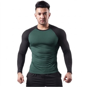 T-shirt à manches longues pour homme, couleur unie, séchage rapide, coupe ajustée, sportif, col rond, tricoté en polyester - Product Image 1