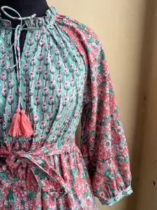 Robe maxi décontractée pour femmes, écologique, 100% coton, avec imprimé floral, col halter, manches longues, poches à volants, taille plus - Product Image 2