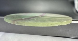 Pierre de fluorite naturelle verte et violette, cadran de montre avec trou central, taille 31,5 mm, épaisseur 1 mm, classique, élégant, vintage, luxe - Product Image 2