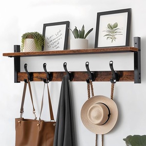 Porte-manteau mural minimaliste en bois avec 3 crochets pour le rangement des vêtements, design gain de place - Product Image 4