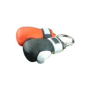 Llavero de Cuero con Logotipo Personalizado al por Mayor, Llavero de Alta Calidad con Diseño de Guantes de Boxeo, Color Personalizado - Product Image 3