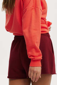 Nuevos shorts deportivos de verano de cintura media transpirables de rizo para mujer, de secado rápido, hechos de algodón ecológico con dobladillo deshilachado, ideales para gimnasio y yoga. - Product Image 3