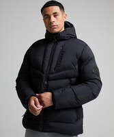 Blouson matelassé noir à capuche pour homme, coupe-vent, fermeture éclair, rembourrage épais en polyester, vêtement d'extérieur décontracté pour l'hiver, coupe classique