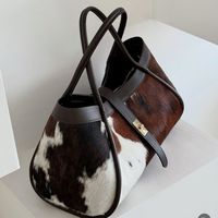 Nouveau style tendance OEM, sac à main de haute qualité, pochette pour femme, sac à bandoulière, sac à main en poils de vache pour femmes