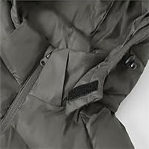 Chaqueta Acolchada con Bordado de Camuflaje y Logotipo Personalizado, Corte Ajustado, Abrigo de Invierno con Opción de Logotipo Frontal, Servicio OEM/ODM - Product Image 6