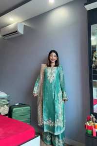 Conjunto de Top y Pantalones Palazzo de Diseñador para Mujer, Ideal para Eventos Nocturnos, Bodas y Festivales, Disponible a Precio de Fábrica - Product Image 2