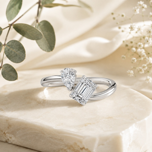 Exquisite Curved Toi Et Moi <b>Ring</b> with <b>Emerald</b> & Pear Cut Lab Grown Diamonds | IGI Certified 925 Sterling <b>Silver</b> Luxury Modern - Product Image 3