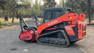 เครื่องตัดหญ้าไฮดรอลิกคุณภาพสูงสำหรับรถตักล้อยาง Kubota SVL97-3 สำหรับงานป่าไม้ ตัดพุ่มไม้ กำจัดวัชพืช รับน้ำหนักได้มาก - Product Image 3