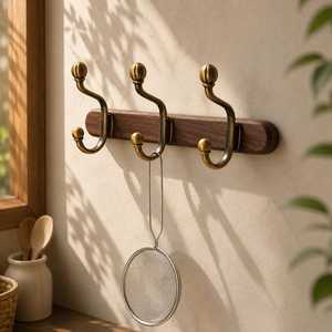 Perchero de pared de cobre antiguo Khadim Handicrafts con 5 ganchos, organizador de correo y llaves, colgador metálico para entrada y baño KH-7295 - Product Image 3