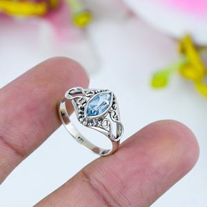 แหวนตั้งขอบบุษราคัมสีเงินสเตอริง925ตัดรูปกระโจมสีฟ้าเครื่องประดับที่ดีสำหรับงานแต่งงานงานเลี้ยงวัยรุ่นสไตล์มินิมอล - Product Image 1