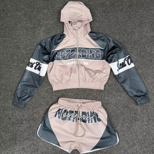 Ensemble de survêtement personnalisé pour homme et femme, avec veste coupe-vent réfléchissante zippée, logo brodé, en nylon imperméable et blocs de couleur - Product Image 1