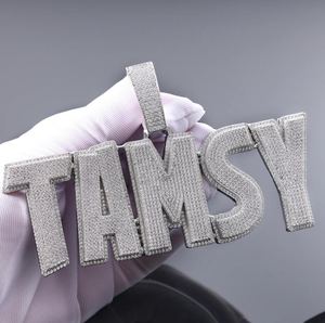 จี้เพชรโมอิสซาไนต์ทรงกลมเจียระไนแบบบริลเลียนท์สั่งทำพิเศษ ประดับด้วยเงินแท้ 925 พร้อมอักษรย่อ สร้อยคอฮิปฮอปสำหรับแร็ปเปอร์ - Product Image 1