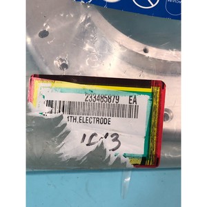 VARIAN E17122150 FLANGE, 4TH, ELECTRODE - Équipements et pièces semi-conducteurs de confiance de la marque mondiale Legacy - Product Image 3