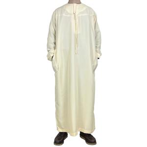 Thobe/Thawb ethnique pour homme en coton uni, respirant, à manches longues, longueur cheville, pour usage quotidien et prière, service OEM disponible - Product Image 6